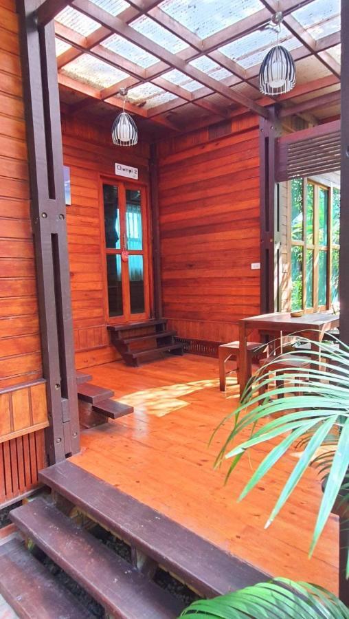 Areeya Phubeach Wooden House Chalet Ban Chong Phli