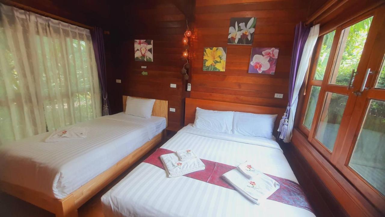 Areeya Phubeach Wooden House Chalet Ban Chong Phli