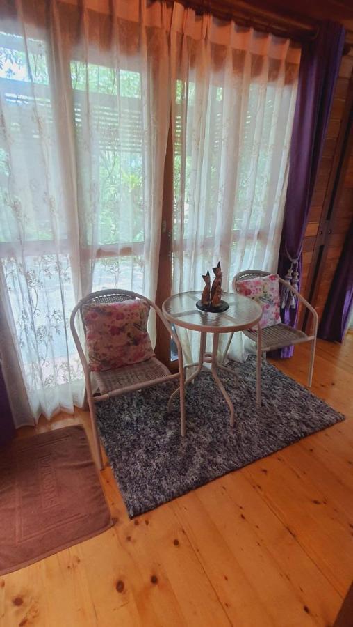 Chalet Areeya Phubeach Wooden House Ban Chong Phli